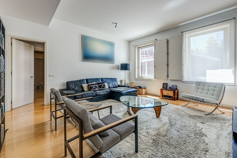 Apartamento T1 no centro Chiado  Sacramento Lisboa - excelente localização, lugar de garagem