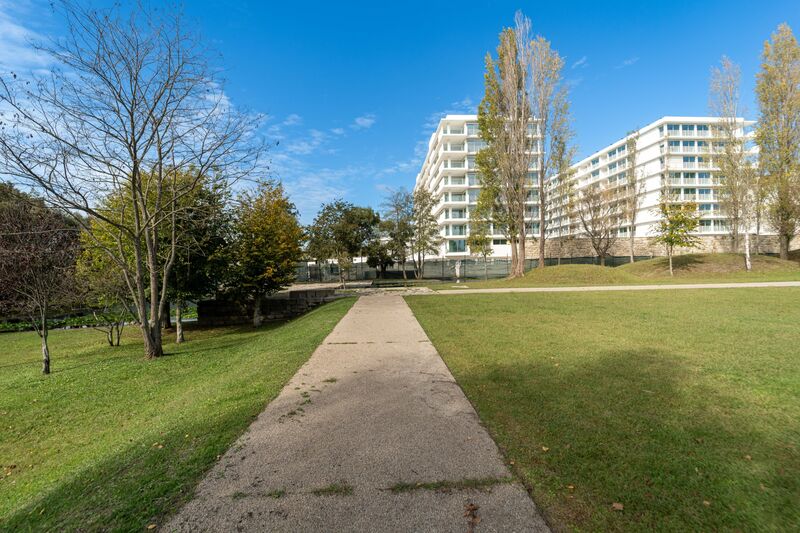 Apartment Modern in the center 3 bedrooms Norte Shopping  Senhora da Hora Matosinhos - garden, balconies, balcony, gardens