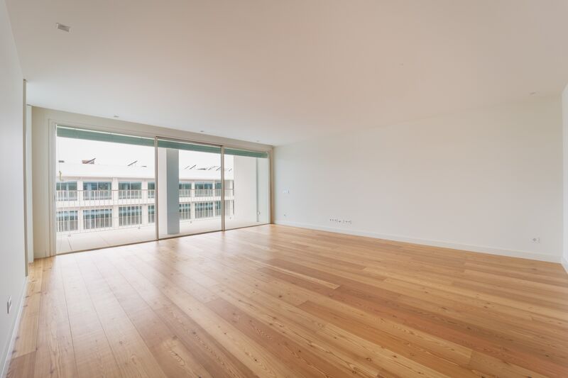 Apartment Modern in the center 3 bedrooms Norte Shopping  Senhora da Hora Matosinhos - garden, balcony, balconies, gardens