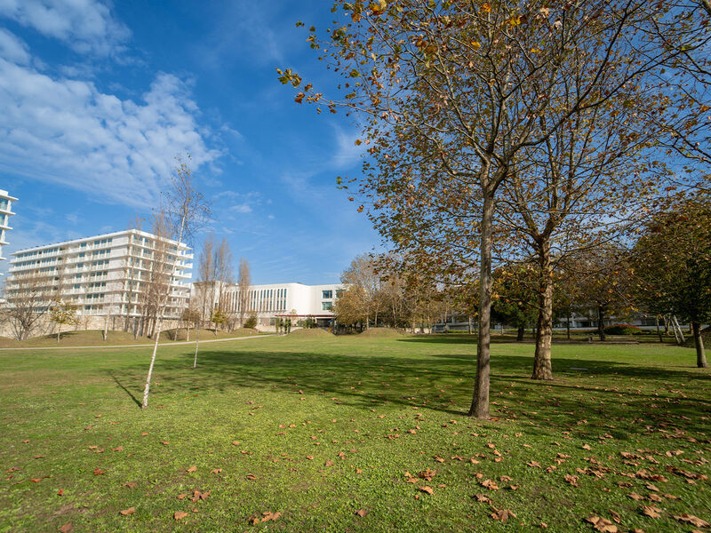 Apartamento T1 Moderno no centro Norte Shopping  Senhora da Hora Matosinhos - ar condicionado, jardim, painéis solares, varandas