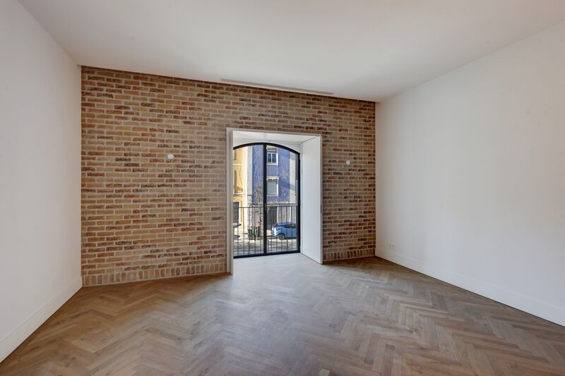 Apartment new 2 bedrooms Beato Lisboa - parking space, garage, air conditioning, equipped