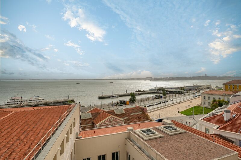 апартаменты T1+1 Duplex Santa Maria Maior Lisboa - вид на реку, веранда