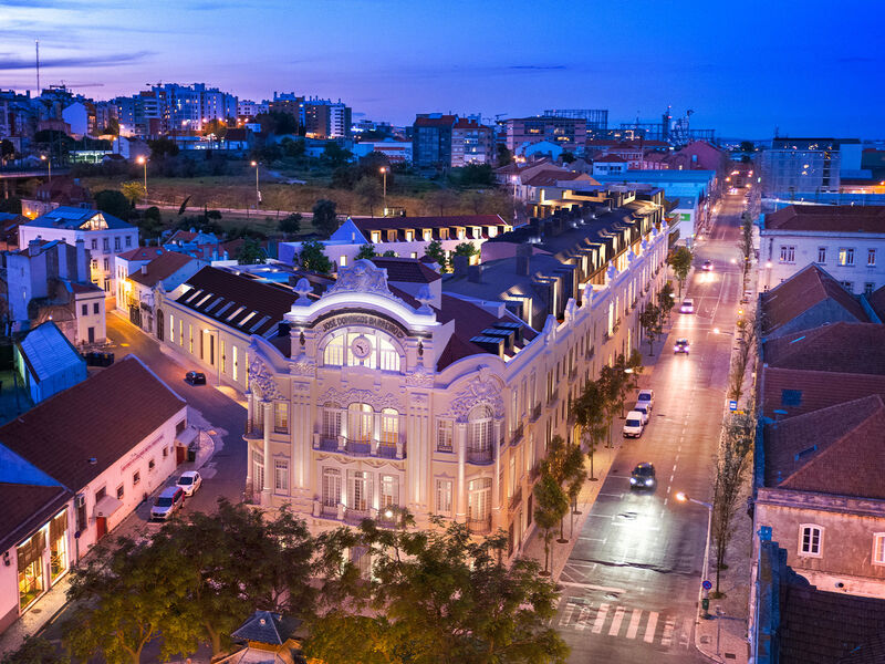 Apartment T1 in the center Braço de Prata Marvila Lisboa - swimming pool, sauna, gardens