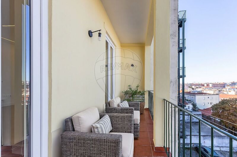 Apartment Refurbished T3 Arroios Lisboa - 2nd floor, balcony, balconies, air conditioning