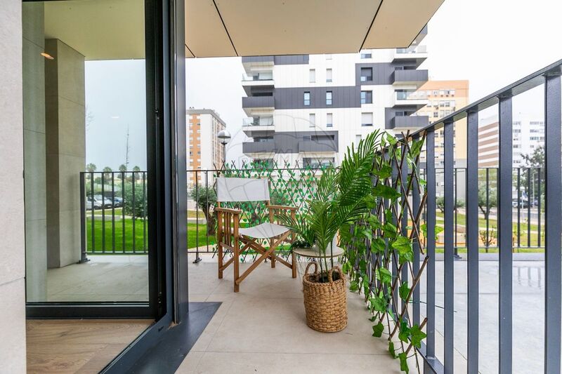 Apartment T0 Modern Loures - balcony, air conditioning, balconies