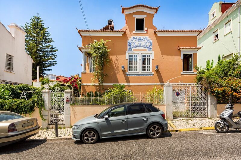 House 5 bedrooms Oeiras - garden, garage