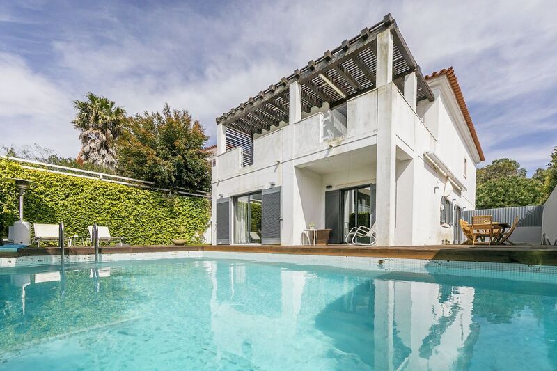 House V5 Cascais - swimming pool, garage, garden, terrace, balcony