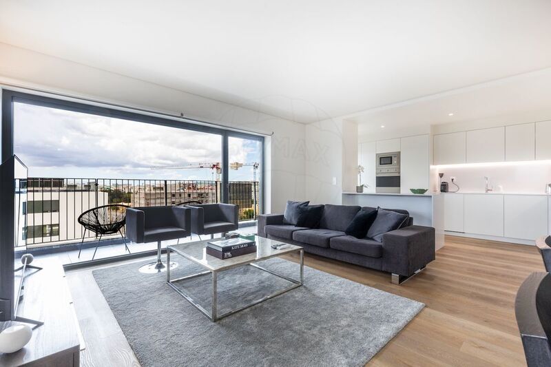 Apartamento T2 Moderno bem localizado Lumiar Lisboa - terraço, arrecadação, ar condicionado, garagem, piscina, equipado, vidros duplos, varanda