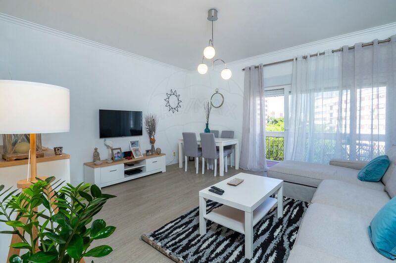 Apartment Renovated 3 bedrooms Vila Franca de Xira - balcony, floating floor, river view, store room