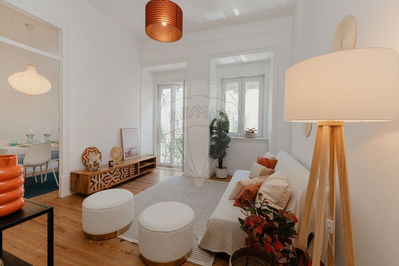 Apartment T3 São Vicente de Fora Lisboa - ,