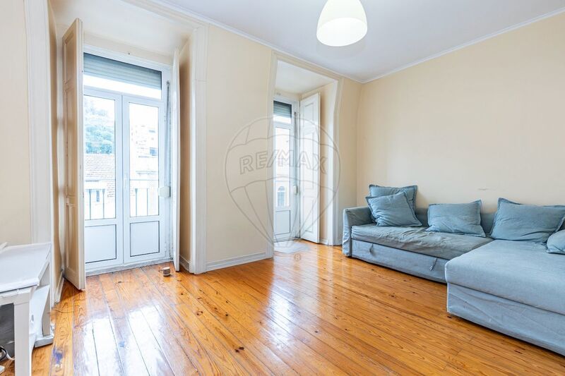 Apartamento T2 Arroios Lisboa - 3º andar, varanda