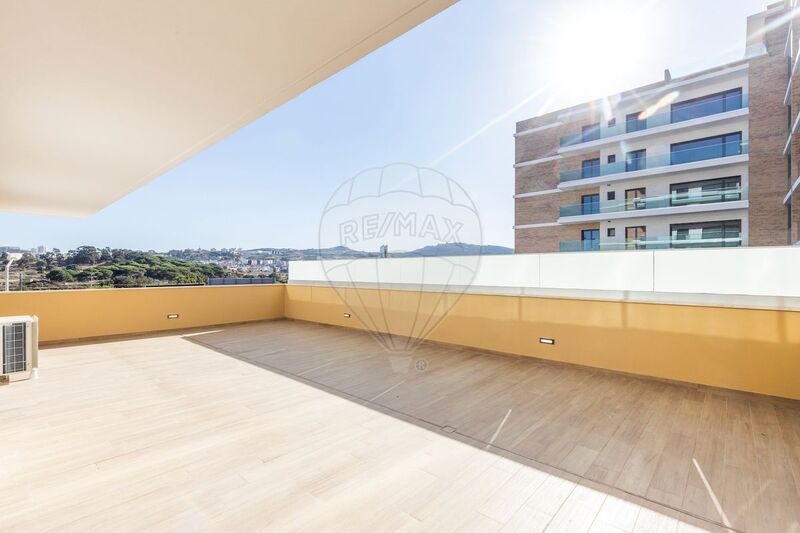 Apartamento novo T3 Loures - ar condicionado, piscina, terraço, muita luz natural