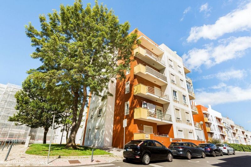 Apartment Duplex 2 bedrooms Sintra - balconies, attic, balcony, parking lot