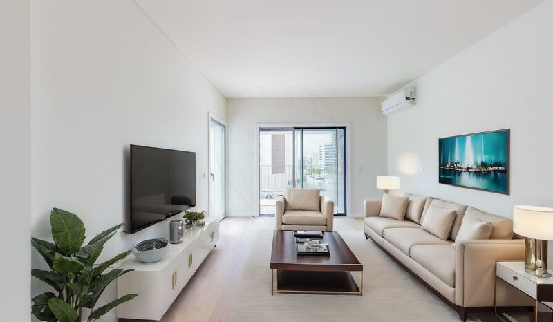 Apartment T1 Lumiar Lisboa - , , , ,