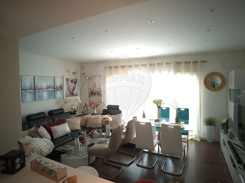 Apartment Luxury T2 Almada - garden, air conditioning, kitchen, garage, balconies, balcony, terrace, equipped