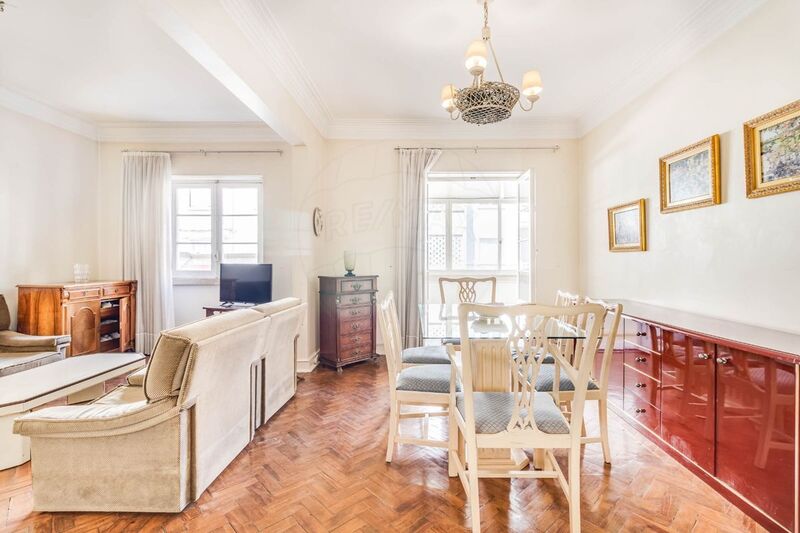 Apartamento T3 no centro São Domingos de Benfica Lisboa - jardim