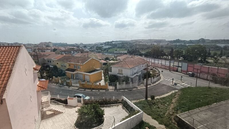 Apartment excellent condition 2 bedrooms Sintra - 2nd floor