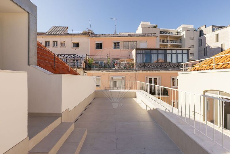 Apartment nouvel in the center T1 São José Lisboa - great location, balcony, air conditioning, terrace, 2nd floor