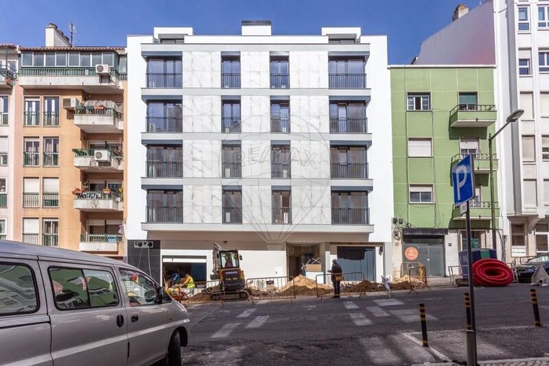 Apartment 2 bedrooms new Campolide Lisboa - 3rd floor, garage