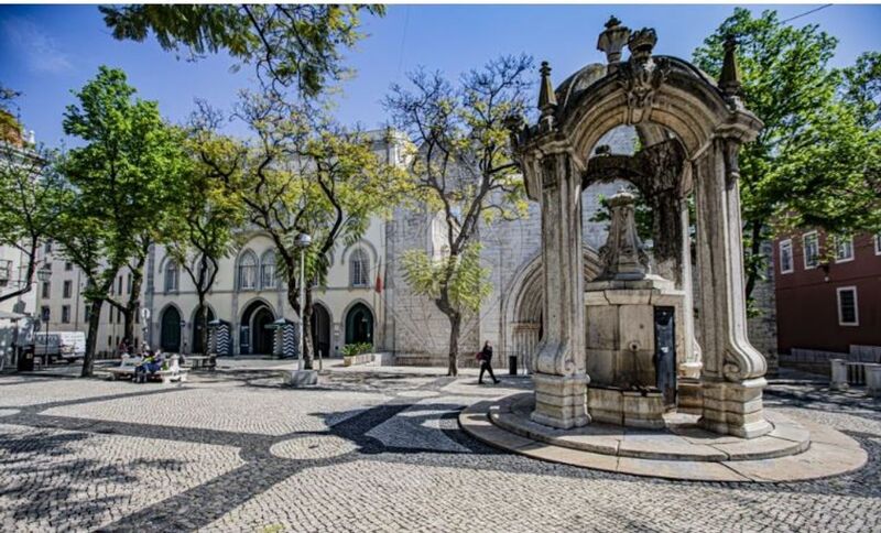 Apartment in the center 3 bedrooms Santa Maria Maior Lisboa - balcony, kitchen