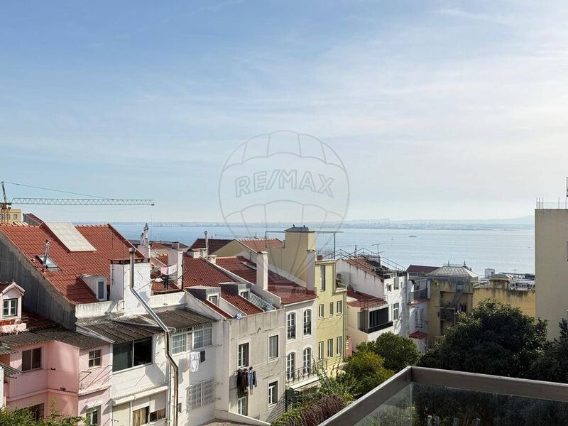 Apartment 3 bedrooms Lapa Lisboa - terrace, ground-floor, air conditioning, store room, river view, fireplace