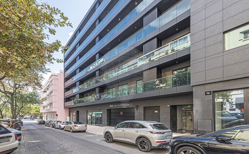 Apartment T2 Avenidas Novas Lisboa - kitchen, air conditioning, balconies, balcony, radiant floor, store room