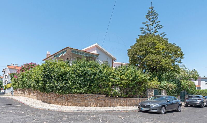 Casa para remodelar V5 Cascais - lareira, jardim, varanda, garagem, arrecadação