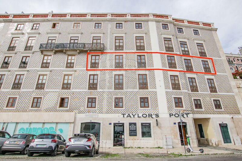 Apartment Modern T2 São Cristóvão Lisboa - double glazing, thermal insulation