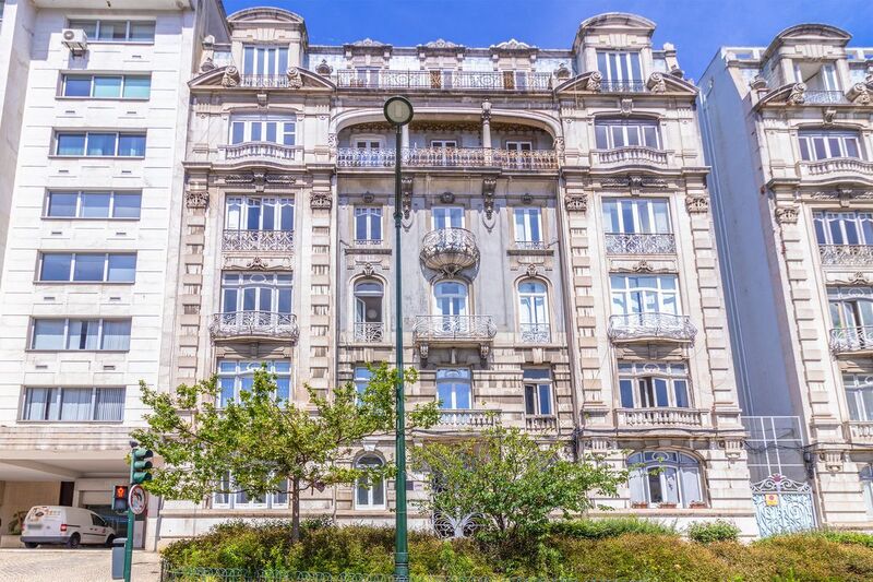 Apartment T6 in the center São Mamede Lisboa - garden, balcony, gardens, balconies