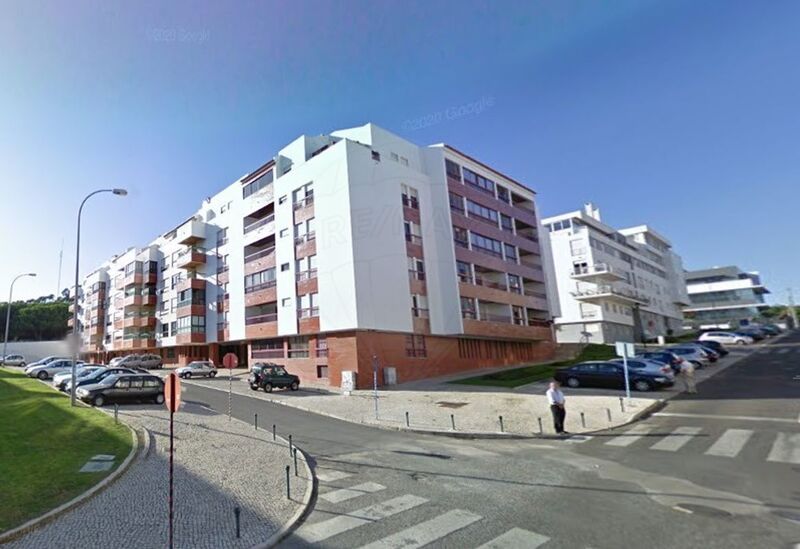 Apartment Modern well located 2 bedrooms Oeiras - kitchen, garage, parking space, balconies, fireplace, balcony, store room