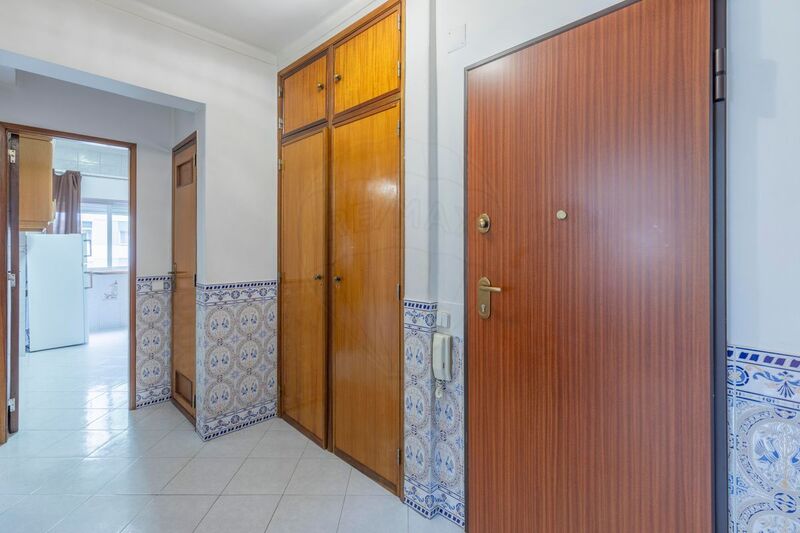 Apartment 2 bedrooms Sintra - store room, double glazing