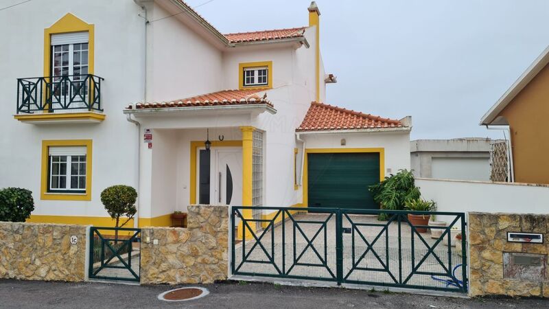 House V4 Silveira Torres Vedras - central heating, double glazing, fireplace, garage, garden