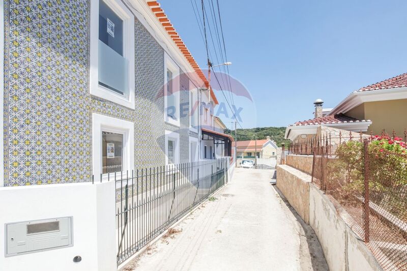 House V3 Refurbished Sobral de Monte Agraço - terrace, equipped kitchen, store room