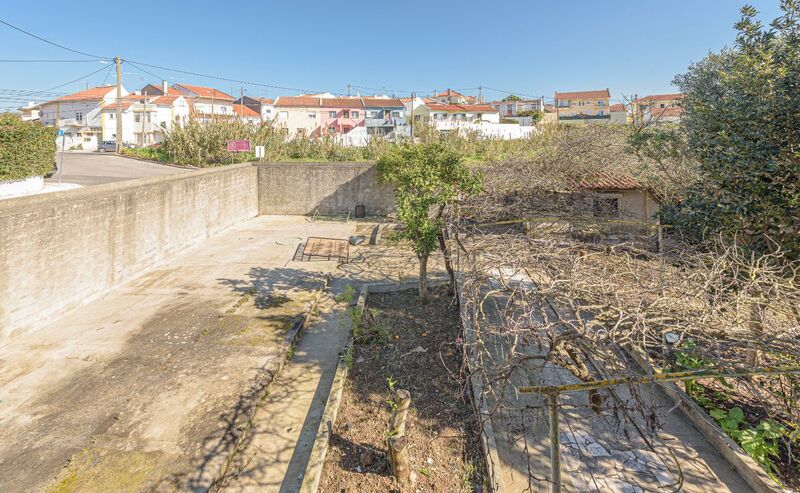 Terreno Urbano com 100m2 São Domingos de Rana Cascais - água, furo