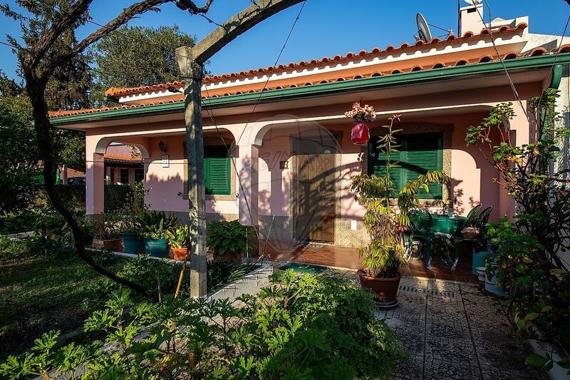 House 3 bedrooms Semidetached Corroios Seixal - garden, garage, barbecue, swimming pool