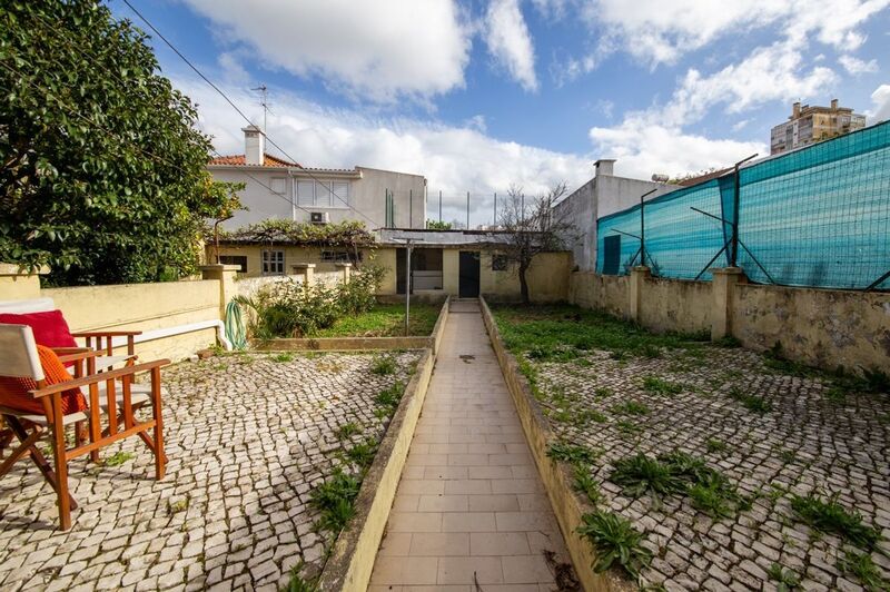 House 4 bedrooms Benfica Lisboa - garden
