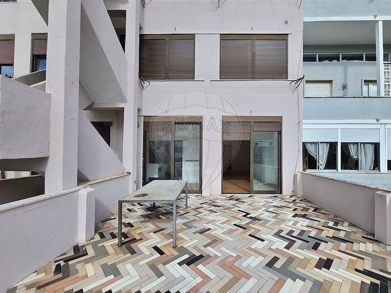 Apartamento T2 Duplex Benfica Lisboa - terraço