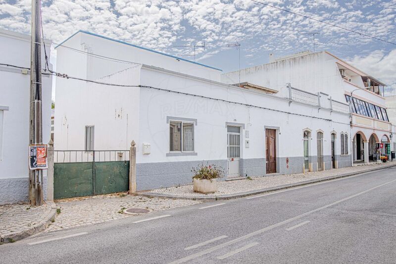 Casa/Vivenda para renovação V3 Pechão Olhão - terraços, garagem, arrecadação