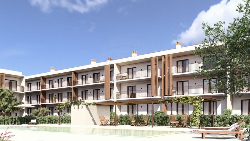 Apartment T2 Tavira - swimming pool, garden, gated community, garage, balcony