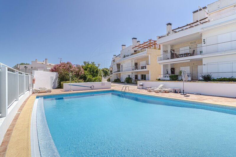 Apartment 3 bedrooms excellent condition Santa Luzia Tavira - store room, air conditioning, barbecue, swimming pool, kitchen, terrace