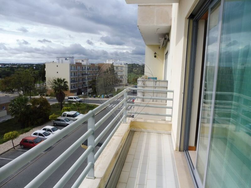 Apartment T2 spacious Olhão - parking lot, 3rd floor, balcony, balconies