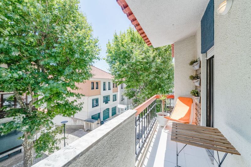 Apartment T3 in the center Cascais - lots of natural light, boiler, balcony, balconies, playground, tennis court