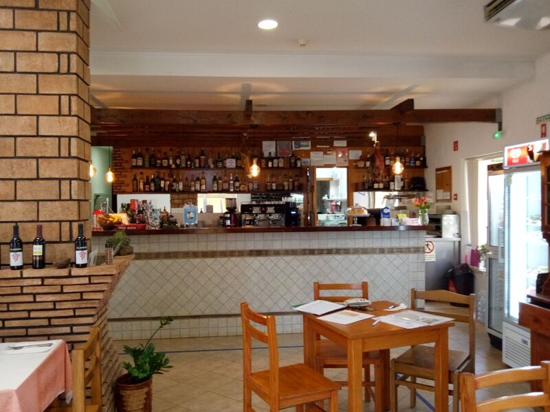 ресторан экипирован с витриной Mexilhoeira da Carregação Lagoa (Algarve) - витрина, кухня, эспланада,