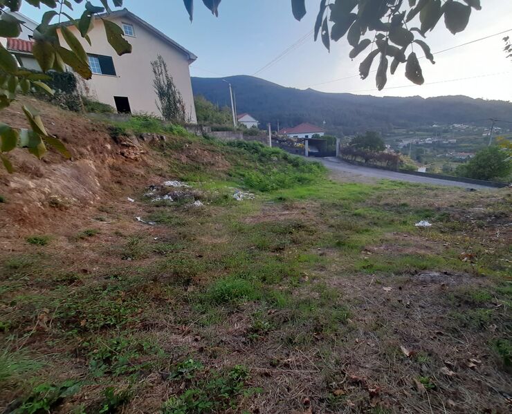 Terreno novo com 658m2 Penso Melgaço