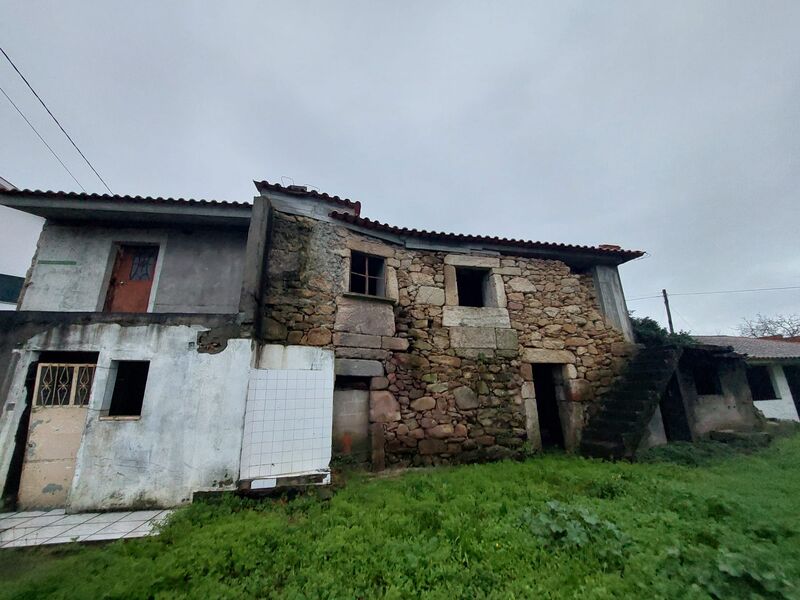 House V3 Old under construction Bela Monção - garage