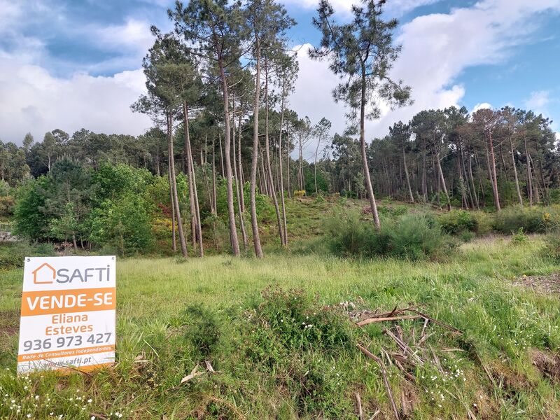 Land with 336sqm Monção - great location, easy access