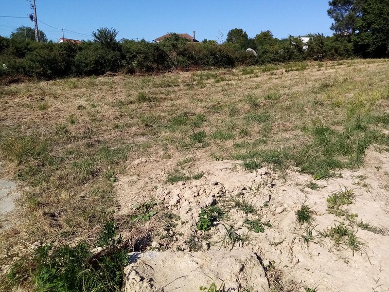 Terreno novo para construção Monção - excelentes acessos, luz, água