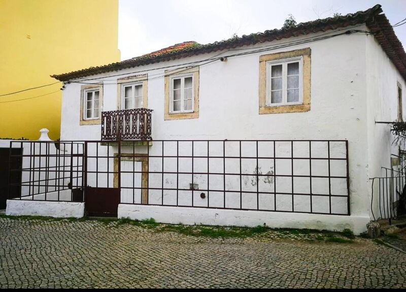House to recover 3 bedrooms Amora Seixal