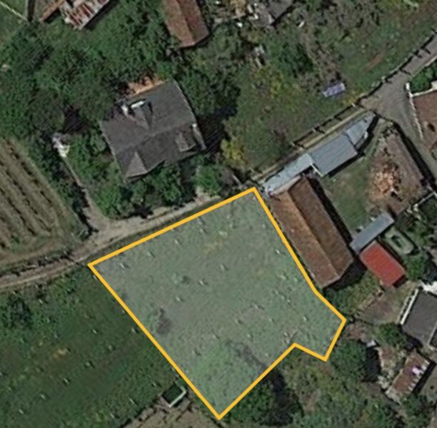 Land with 1000sqm Pias Monção