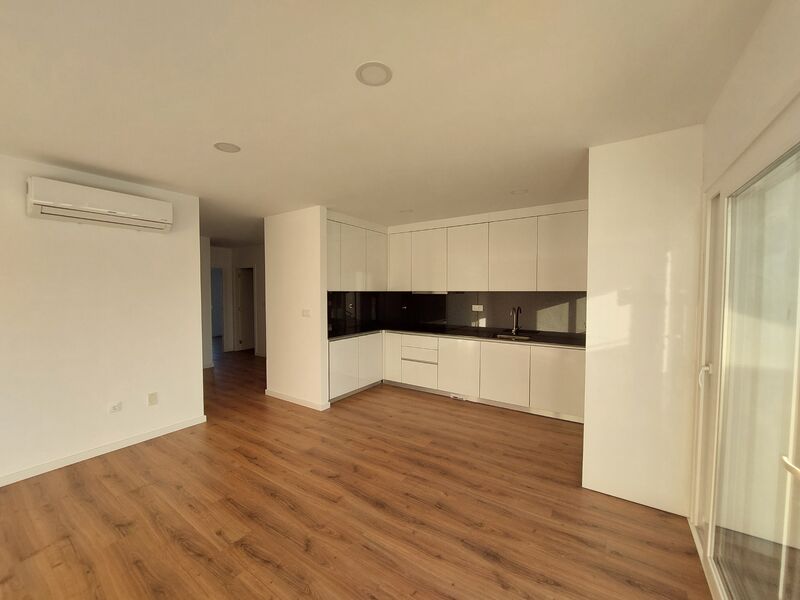 Apartamento T3 novo Monção - ar condicionado, garagem